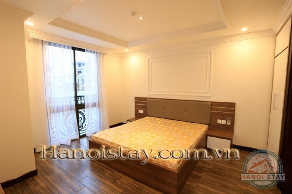 Cho thuê căn hộ dịch vụ cao cấp 2 phòng ngủ, nội thất cao cấp, view hồ Trúc Bạch 13