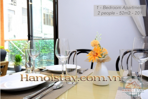 Căn hộ dịch vụ cho người nước ngoài thuê ngắn hạn và dài hạn 2 BAN CÔNG siêu thoáng mát ở quận Ba Đình 8