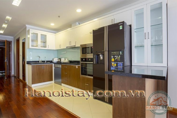 Mãn nhãn view Hồ Tây từ căn hộ dịch vụ cho thuê tại Làng Yên Phụ 12