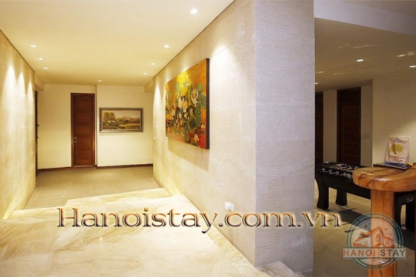 Cần cho thuê gấp căn hộ dịch vụ 1 phòng ngủ +, BAN CÔNG ViEW Hồ Tây tại Làng Yên Phụ 1