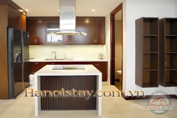 Cần cho thuê gấp căn hộ dịch vụ 1 phòng ngủ +, BAN CÔNG ViEW Hồ Tây tại Làng Yên Phụ 10