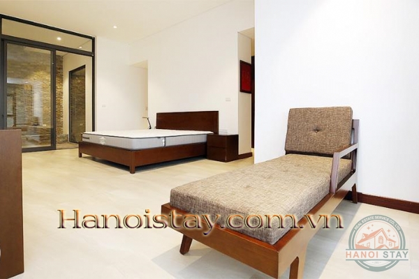 Cần cho thuê gấp căn hộ dịch vụ 1 phòng ngủ +, BAN CÔNG ViEW Hồ Tây tại Làng Yên Phụ 15