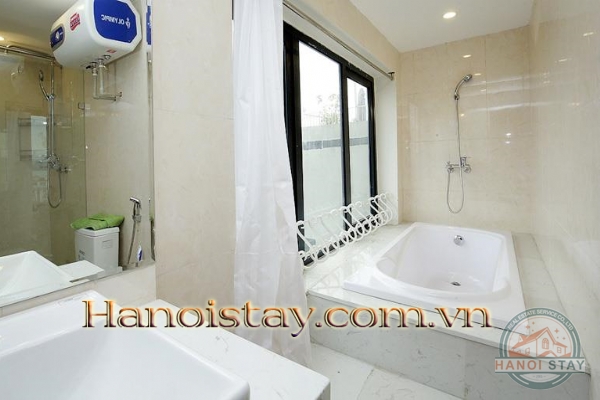 Chính chủ cho thuê căn hộ 2 PN city view, khu vực đường Tô Ngọc Vân, Quận Tây Hồ, Hà Nội 2