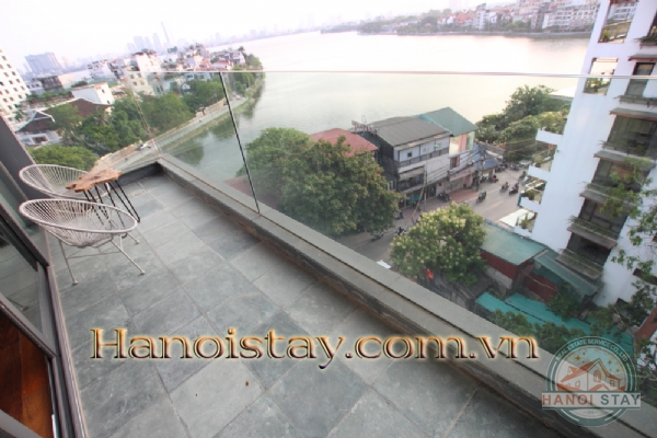 Tìm khách nước ngoài thuê căn hộ dịch vụ BAN CÔNG SIÊU ĐẸP quận Tây Hồ 16