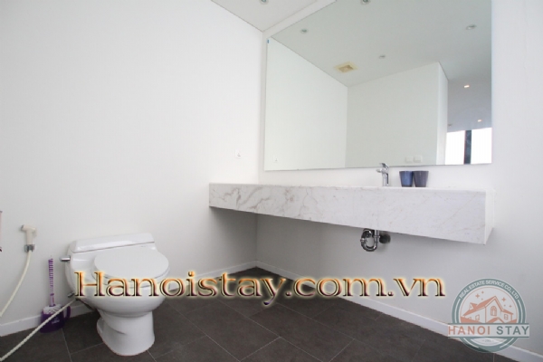 Tìm khách nước ngoài thuê căn hộ dịch vụ BAN CÔNG SIÊU ĐẸP quận Tây Hồ 34