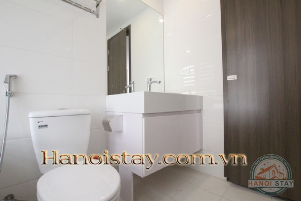 Cần cho thuê ngay căn hộ dịch vụ phố Tô Ngọc Vân sát Hồ Tây giá cạnh tranh 2