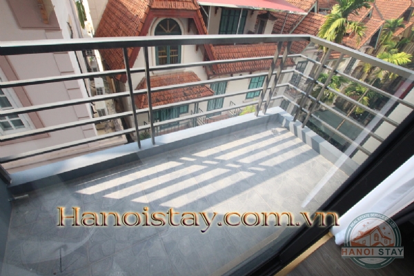Cần cho thuê ngay căn hộ dịch vụ phố Tô Ngọc Vân sát Hồ Tây giá cạnh tranh 7