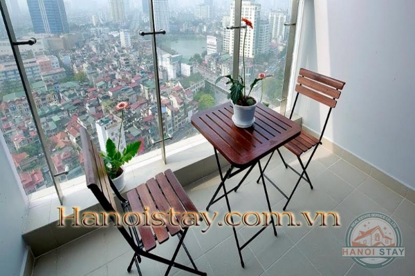 Tìm người nước ngoài thuê căn hộ cao cấp, thiết kế sang trọng tại Vinhomes Metropolis 1