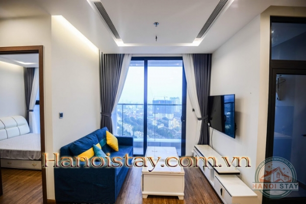 Tìm người nước ngoài thuê căn hộ cao cấp, thiết kế sang trọng tại Vinhomes Metropolis 8