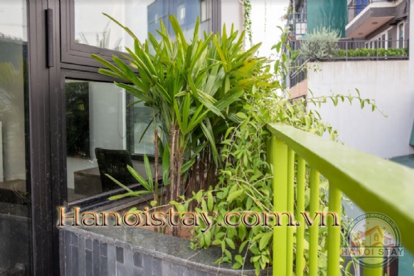 Cho thuê căn hộ 1 PN đường Xuân Diệu, Tây Hồ độc đáo với phong cách color block 9
