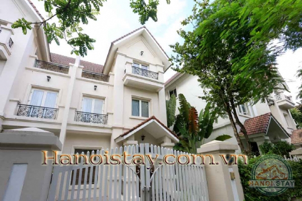 Cho thuê biệt thự Vinhomes Riverside sở hữu không gian sống nghỉ dưỡng trong lòng Hà Nội 1