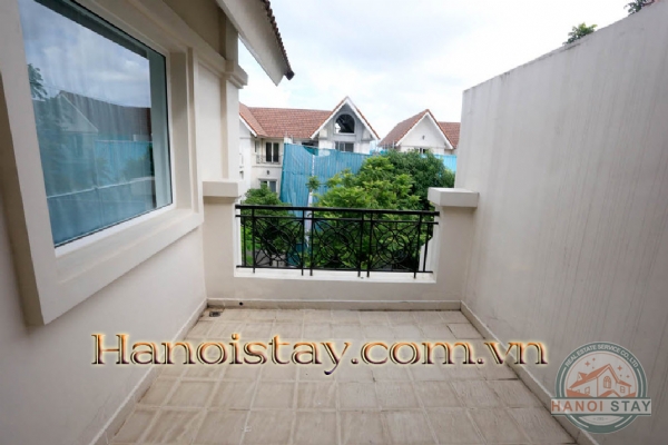 Cho thuê biệt thự Vinhomes Riverside sở hữu không gian sống nghỉ dưỡng trong lòng Hà Nội 21