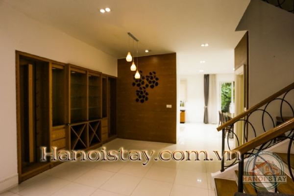 Cho thuê biệt thự Vinhomes Riverside mang vẻ đẹp thơ mộng, gần gũi với thiên nhiên 4