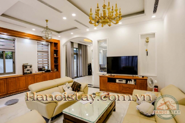 Cho thuê biệt thự Vinhomes Riverside thiết kế tinh tế, thông minh, đón ánh sáng 3
