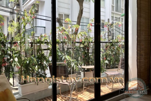 Cho thuê căn hộ cực “chất” khu vực Hồ Trúc Bạch, nội thất sang trọng, có dịch vụ 28