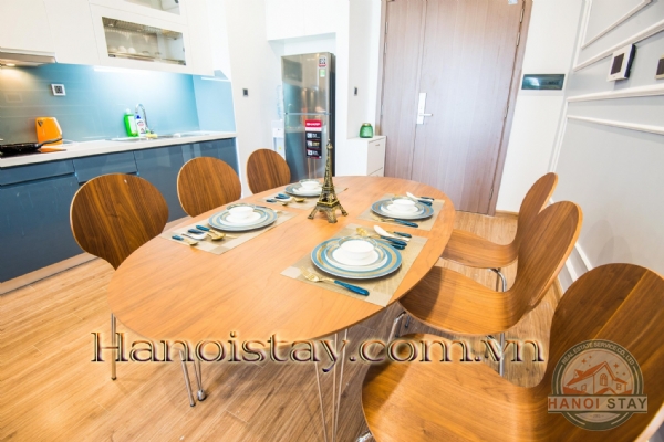 Cần bán gấp căn hộ 2 phòng ngủ tầng cao view đẹp Vinhomes Metropolis 29 Liễu Giai 1
