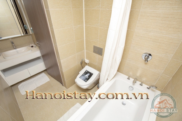Cho thuê căn hộ cao cấp Vinhomes Metropolis, 1 phòng ngủ, view thành phố tại quận Ba Đình 7