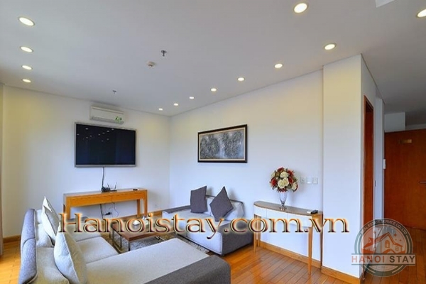 Cho thuê căn hộ Duplex Penthouse Tây Hồ với ban công