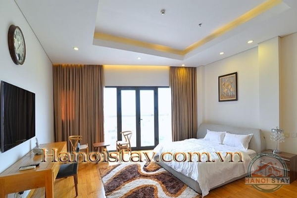 Cho thuê căn hộ Duplex Penthouse Tây Hồ với ban công