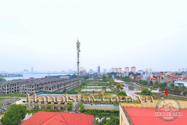 Cho thuê căn hộ Duplex Penthouse Tây Hồ với ban công