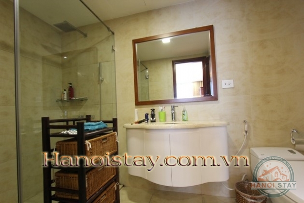 Cho thuê căn hộ dịch vụ cao cấp 3PN view hồ tây lãng mạn kv Xuân Diệu, Tây hồ với ban công lớn 5