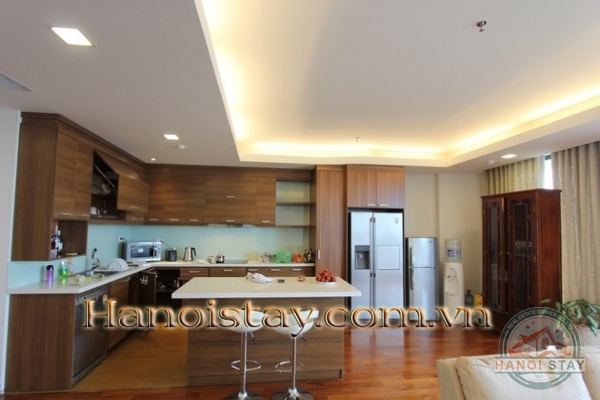 Cho thuê căn hộ dịch vụ cao cấp 3PN view hồ tây lãng mạn kv Xuân Diệu, Tây hồ với ban công lớn 8