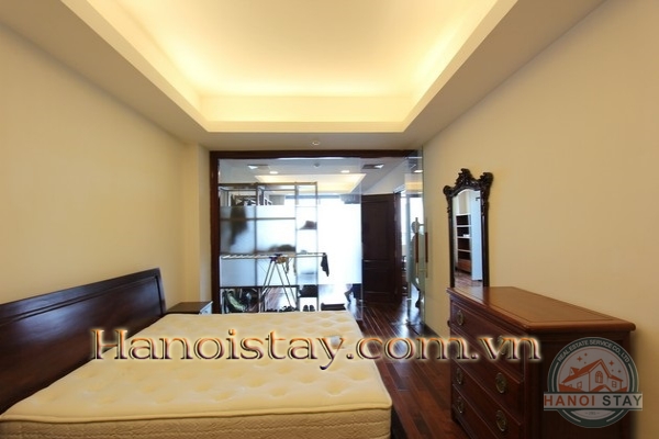 Cho thuê căn hộ dịch vụ cao cấp 3PN view hồ tây lãng mạn kv Xuân Diệu, Tây hồ với ban công lớn 9