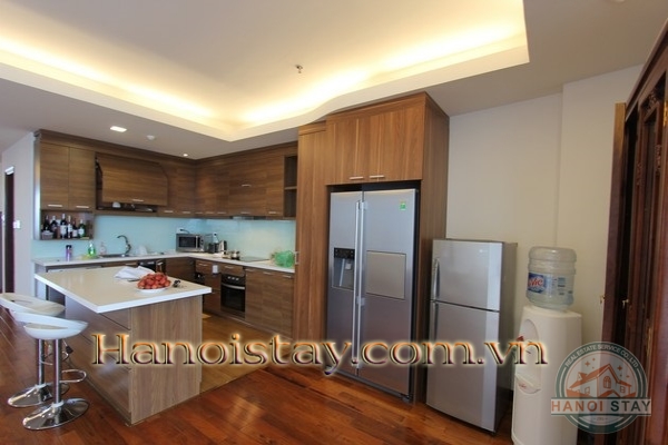 Cho thuê căn hộ dịch vụ cao cấp 3PN view hồ tây lãng mạn kv Xuân Diệu, Tây hồ với ban công lớn 12
