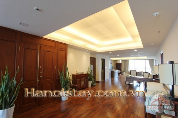Cho thuê căn hộ dịch vụ cao cấp 3PN view hồ tây lãng mạn kv Xuân Diệu, Tây hồ với ban công lớn 16