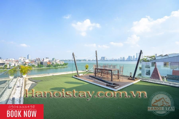 Cho thuê căn hộ cao cấp view Hồ Tây với ban công hiếm có ngắm cảnh hoàng hôn 5