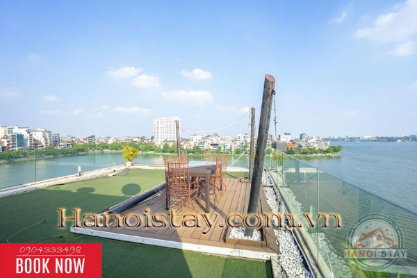 Cho thuê căn hộ cao cấp view Hồ Tây với ban công hiếm có ngắm cảnh hoàng hôn 6