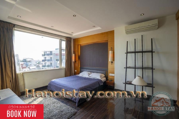 Cho thuê căn hộ cao cấp view Hồ Tây với ban công hiếm có ngắm cảnh hoàng hôn 12