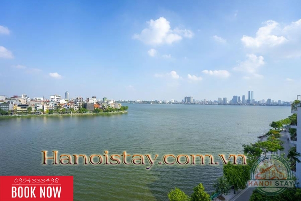 Cho thuê căn hộ cao cấp view Hồ Tây với ban công hiếm có ngắm cảnh hoàng hôn 8