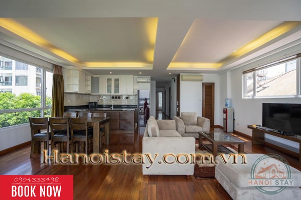 Cho thuê căn hộ Tây Hồ, sang, xịn, tiện nghi, với 3 PN cùng view hồ Tây đắt giá 3
