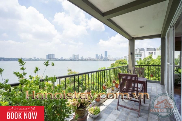 Cho thuê căn hộ Tây Hồ, sang, xịn, tiện nghi, với 3 PN cùng view hồ Tây đắt giá 10