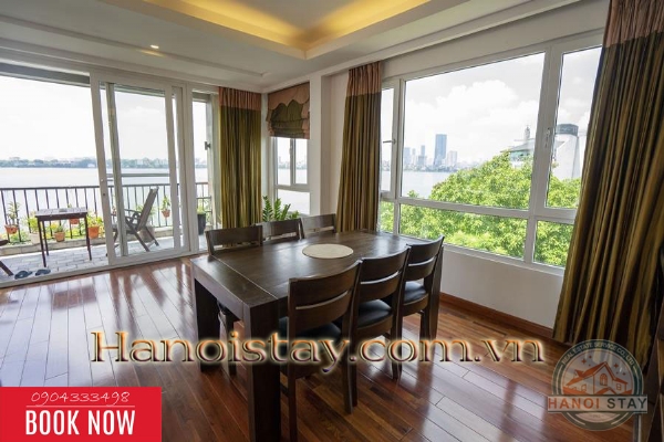 Cho thuê căn hộ Tây Hồ, sang, xịn, tiện nghi, với 3 PN cùng view hồ Tây đắt giá 5