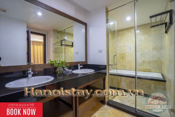 Cho thuê căn hộ Tây Hồ, sang, xịn, tiện nghi, với 3 PN cùng view hồ Tây đắt giá 20