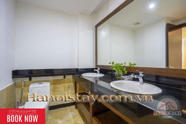 Cho thuê căn hộ Tây Hồ, sang, xịn, tiện nghi, với 3 PN cùng view hồ Tây đắt giá 21