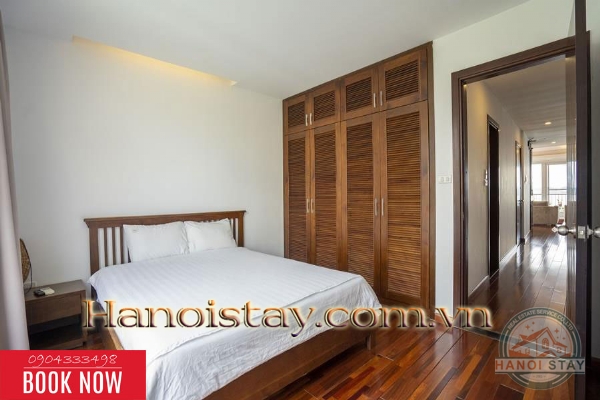 Cho thuê căn hộ Tây Hồ, sang, xịn, tiện nghi, với 3 PN cùng view hồ Tây đắt giá 23
