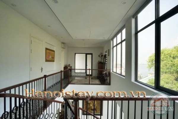 Cho thuê Căn hộ Penthouse View Hồ Tây hiện đại và đem lại sự thoải mái nhất 4