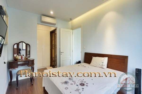Cho thuê Căn hộ Penthouse View Hồ Tây hiện đại và đem lại sự thoải mái nhất 23