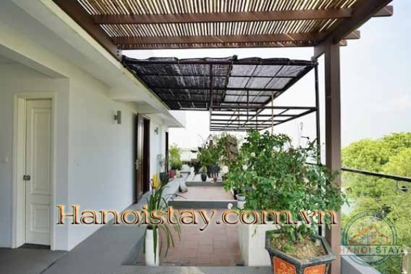 Cho thuê Căn hộ Penthouse View Hồ Tây hiện đại và đem lại sự thoải mái nhất 24