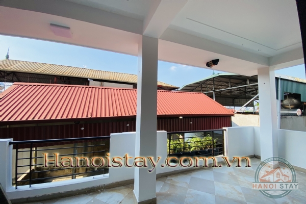 Chuyển nhượng nhà 5 tầng, lô góc trong ngõ 399 Âu Cơ, quận Tây Hồ 12