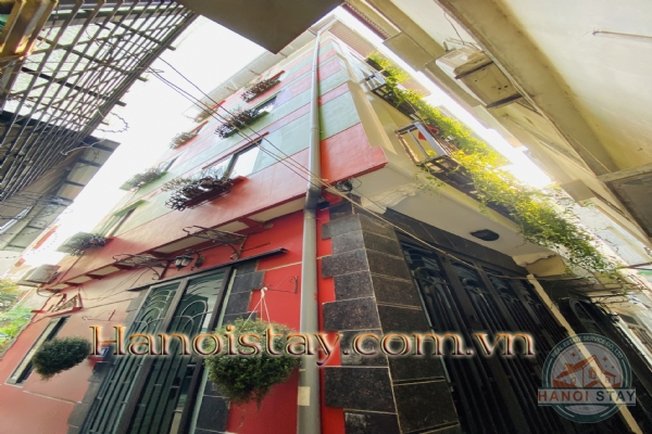 Chuyển nhượng nhà 5 tầng, lô góc trong ngõ 399 Âu Cơ, quận Tây Hồ 18
