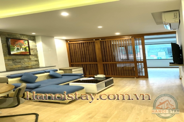 Căn hộ dich vụ 1 phòng ngủ tại Trúc Bạch cho thuê giá rẻ, full nội thất 2