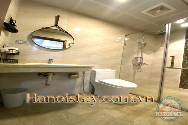 Căn hộ dich vụ 1 phòng ngủ tại Trúc Bạch cho thuê giá rẻ, full nội thất 6