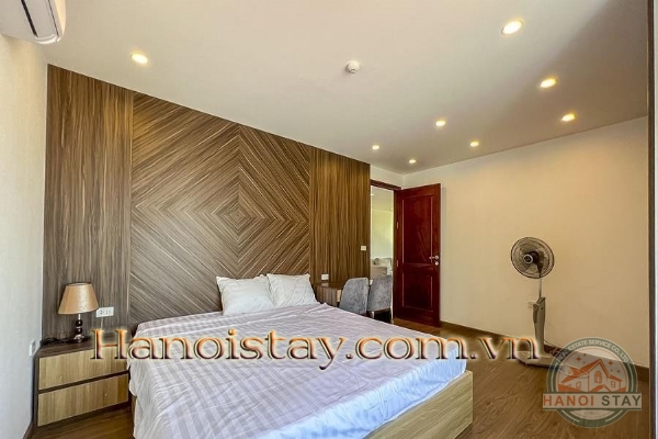 Cho thuê căn hộ dich vụ 2 phòng ngủ view siêu đẹp tại trung tâm quận Hồ Tây 5