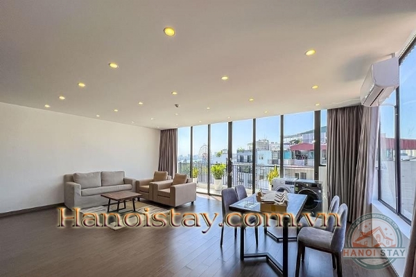Cho thuê căn hộ dich vụ 2 phòng ngủ view siêu đẹp tại trung tâm quận Hồ Tây 7