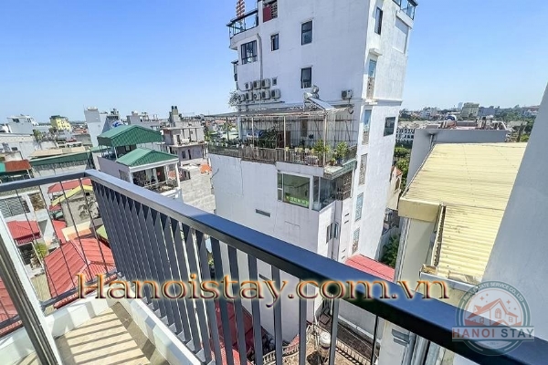 Cho thuê căn hộ dich vụ 2 phòng ngủ view siêu đẹp tại trung tâm quận Hồ Tây 9