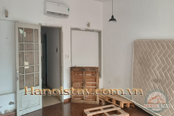 Chuyển nhượng nhà mặt phố Nam Ngư, quận Hoàn Kiếm, vừa ở vừa kinh doanh được 1
